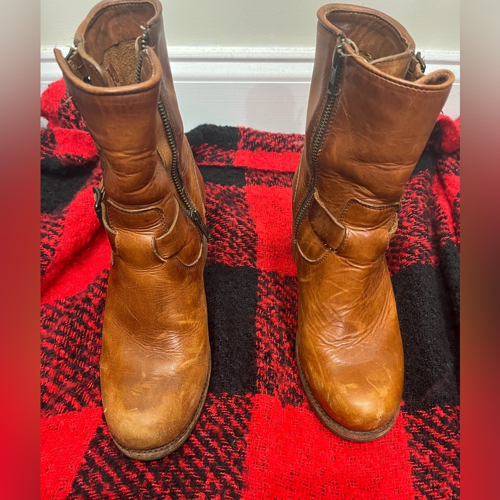 FRYE Boots